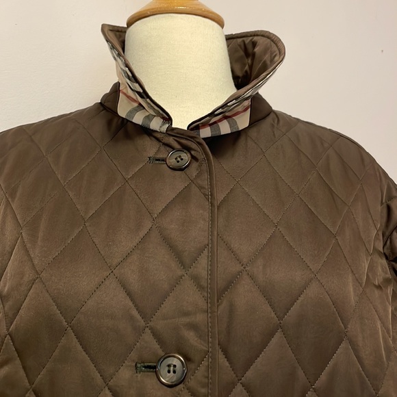Burberry Quilted Coat 🏴󠁧󠁢󠁳󠁣󠁴󠁿 - Picture 6 of 11